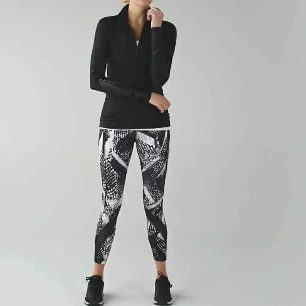 Lululemon Inspire Tight II (Mesh) Luxtreme Static Mist White Black leggings 6